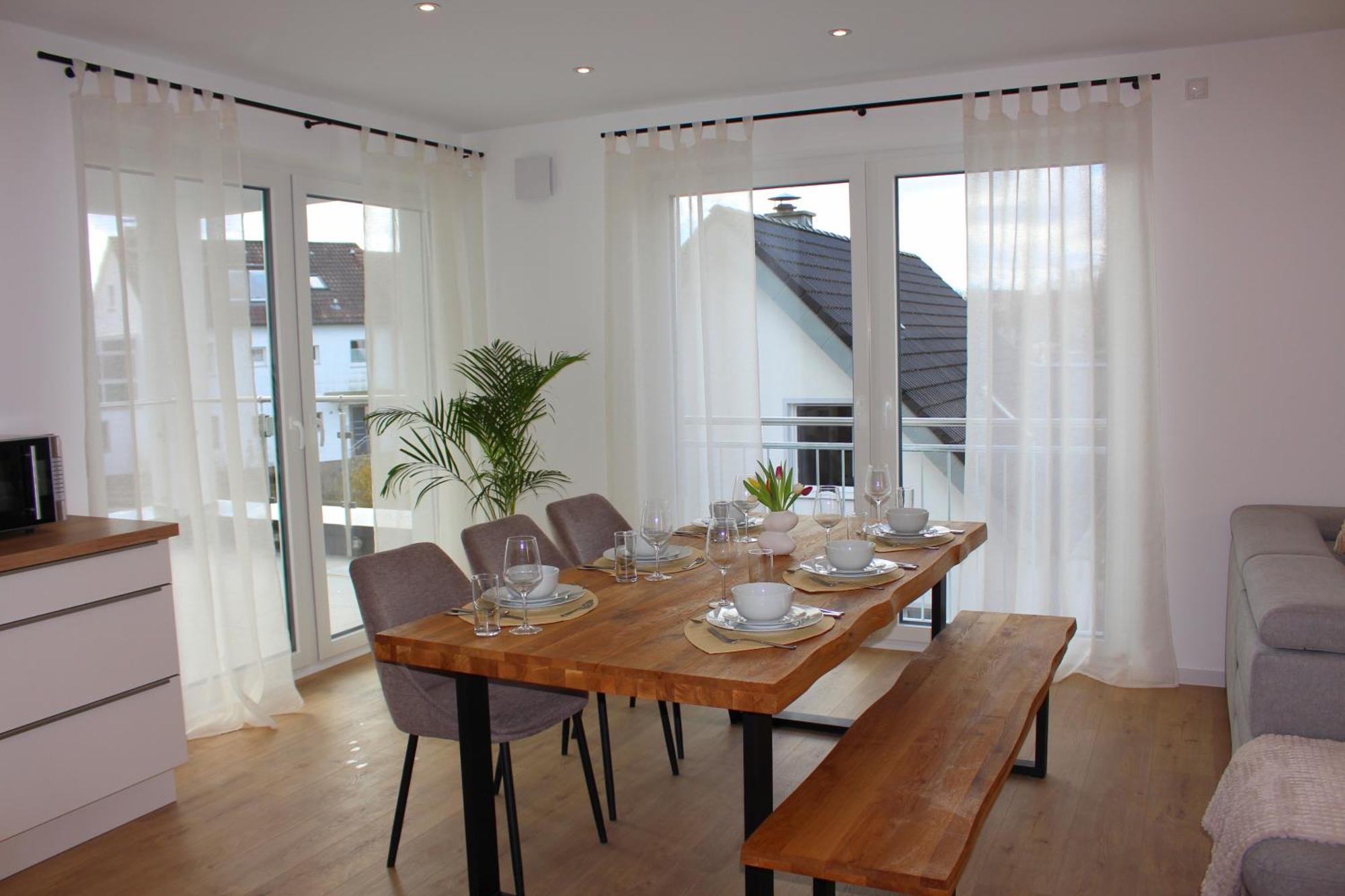 Apartment Mit Voll Ausgestatetter Kueche, Badewanne, Balkon, Parkplatz Vor Dem Haus, Ruhig Gelegen, Ada4 كولمباخ المظهر الخارجي الصورة