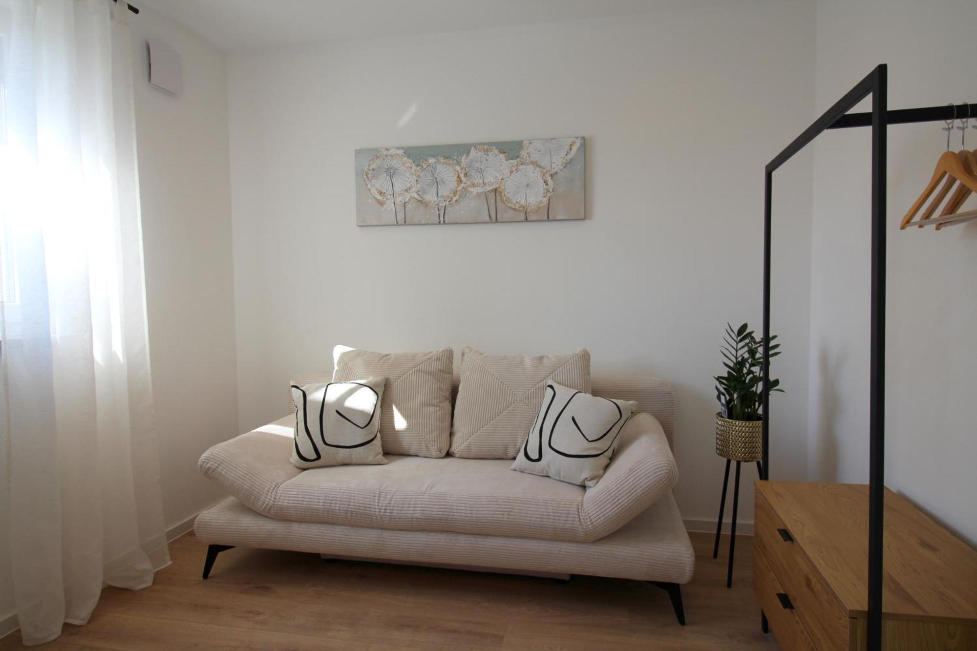Apartment Mit Voll Ausgestatetter Kueche, Badewanne, Balkon, Parkplatz Vor Dem Haus, Ruhig Gelegen, Ada4 كولمباخ المظهر الخارجي الصورة