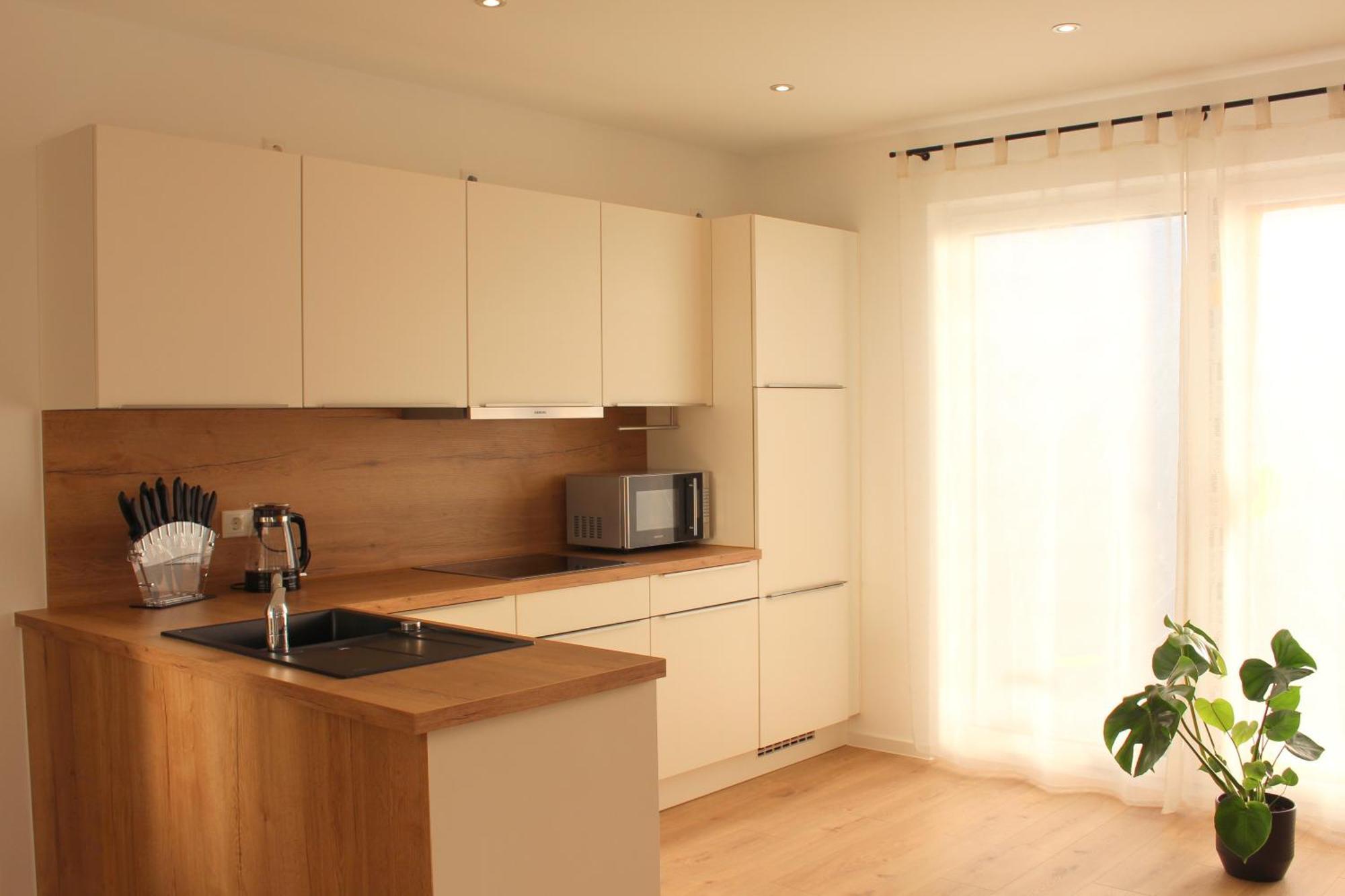 Apartment Mit Voll Ausgestatetter Kueche, Badewanne, Balkon, Parkplatz Vor Dem Haus, Ruhig Gelegen, Ada4 كولمباخ المظهر الخارجي الصورة