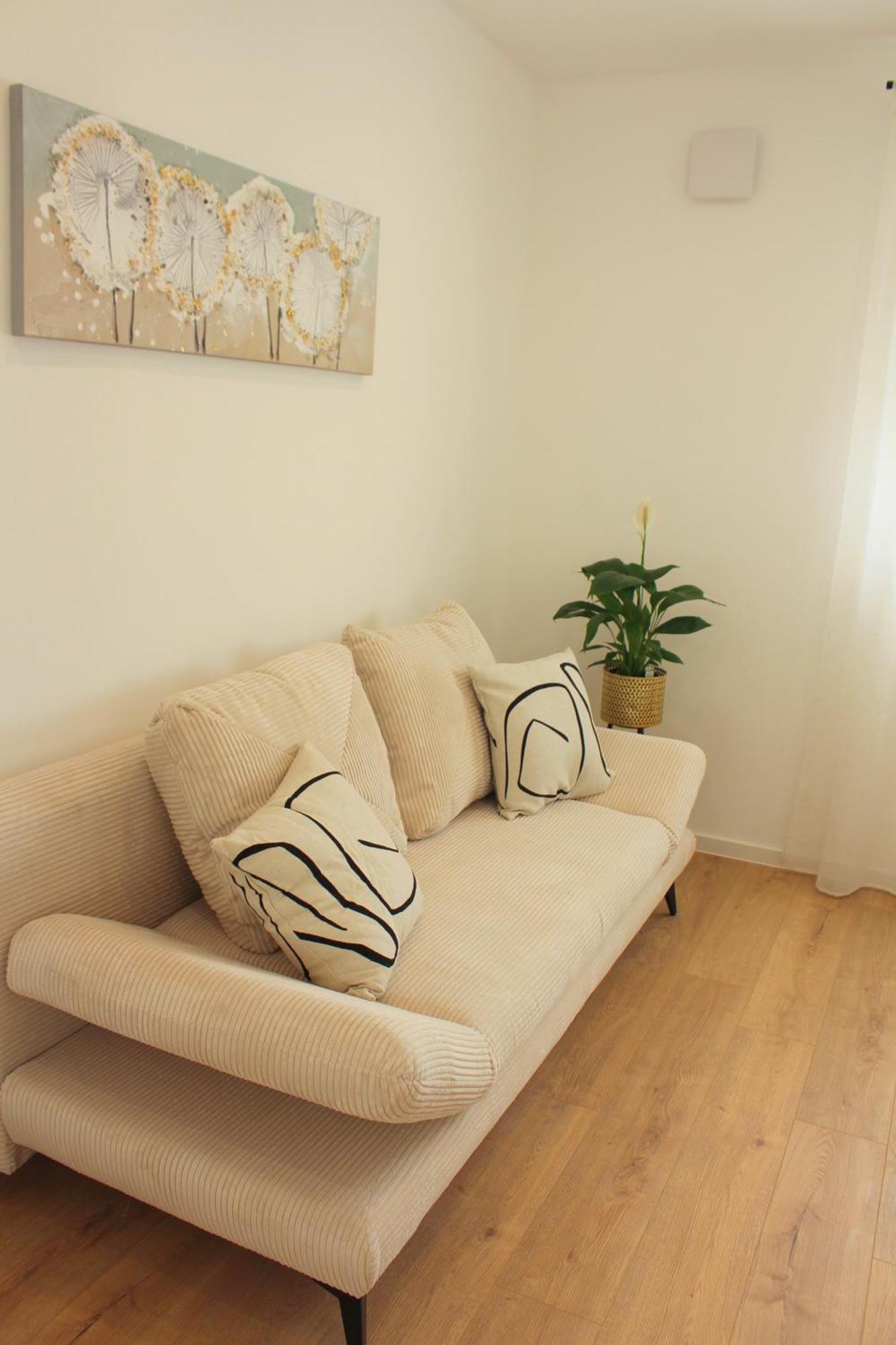 Apartment Mit Voll Ausgestatetter Kueche, Badewanne, Balkon, Parkplatz Vor Dem Haus, Ruhig Gelegen, Ada4 كولمباخ المظهر الخارجي الصورة