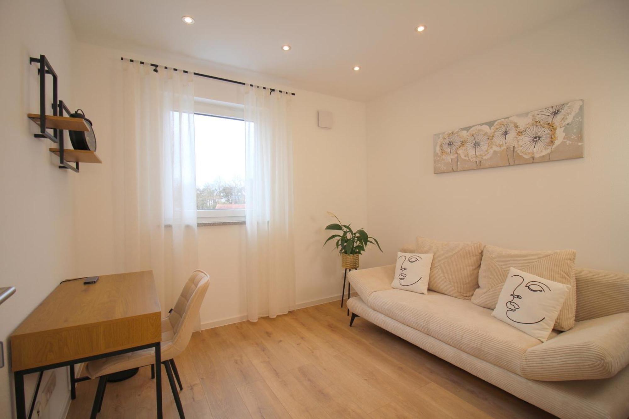 Apartment Mit Voll Ausgestatetter Kueche, Badewanne, Balkon, Parkplatz Vor Dem Haus, Ruhig Gelegen, Ada4 كولمباخ المظهر الخارجي الصورة