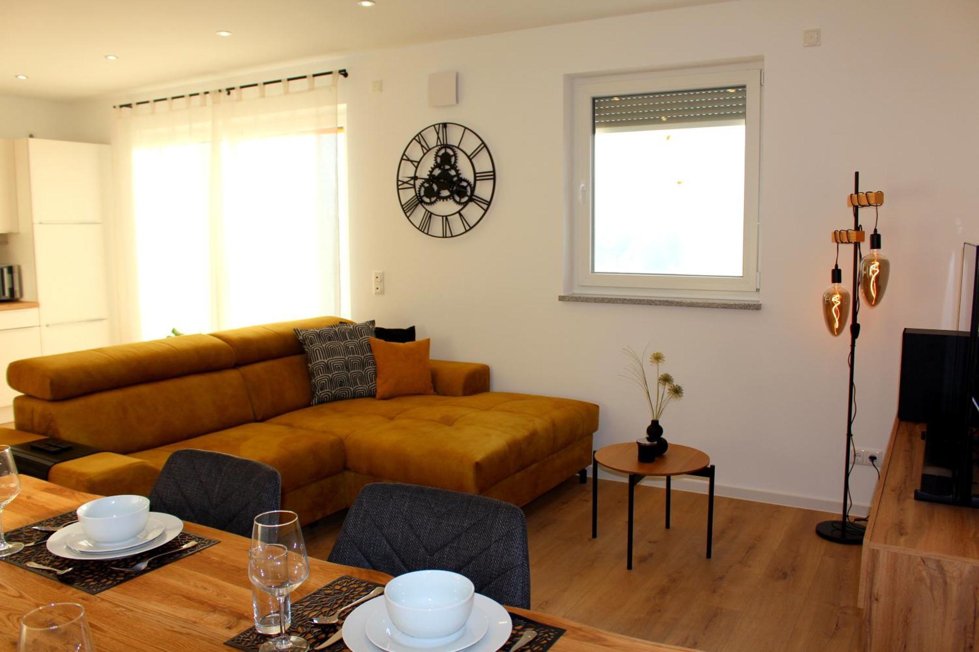 Apartment Mit Voll Ausgestatetter Kueche, Badewanne, Balkon, Parkplatz Vor Dem Haus, Ruhig Gelegen, Ada4 كولمباخ المظهر الخارجي الصورة