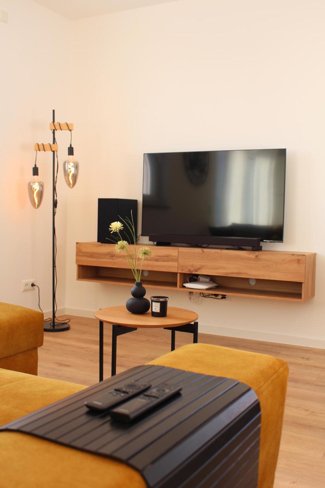 Apartment Mit Voll Ausgestatetter Kueche, Badewanne, Balkon, Parkplatz Vor Dem Haus, Ruhig Gelegen, Ada4 كولمباخ المظهر الخارجي الصورة